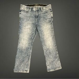 Torrid Crop Boot high rise jeans size 14. BUNDLE-3 for 54. Or 2 for 39.